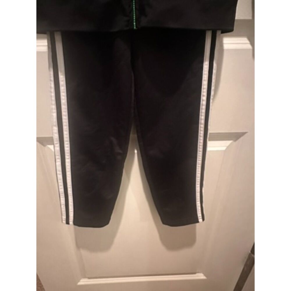 Adidas Unisex 2 Piece Tracksuit - Green, White & Black Size 6 - Picture 4 of 12
